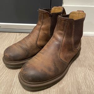 Dr Martens 2976 Crazy Horse Leather Chelsea Boots
